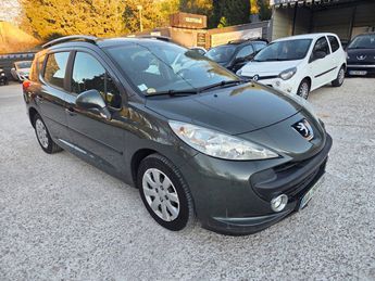  Voir d&eacute;tails -Peugeot 207 SW Premium 1.6 HDI 90 &agrave;  Les Pennes-Mirabeau (13)