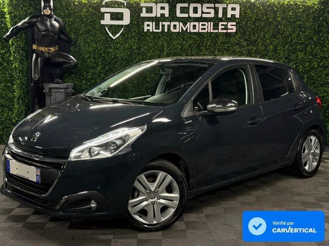 Cliquer pour voir la photo suivante Peugeot 208 STYLE 1.2 82 Cv 5 PORTES / ECRAN TACTILE Gris de 2017