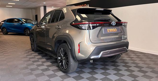 Toyota Yaris Cross 1.5 116h 90 hybrid full-hybrid tra Gris de 2024