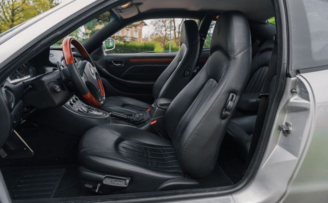 Maserati Coupe 4200gt Option Skyhook tr�s beau dossier Argent de 2003