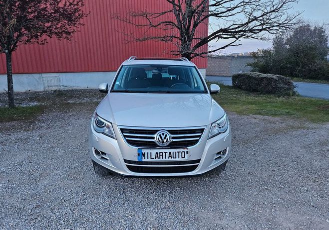 Cliquer pour voir la photo suivante Volkswagen Tiguan 2.0 TDI Team 4Motion 170Ch Etat Exceptio Gris de 2011
