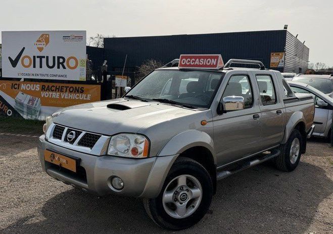 Nissan Navara KING-CAB CLIM Double cabine 2.5 Dci 133c Gris de 2004