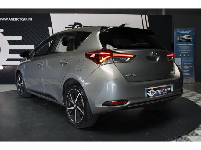 Toyota Auris Hybride 136h Collection entretient ! GRIS CLAIR de 2018