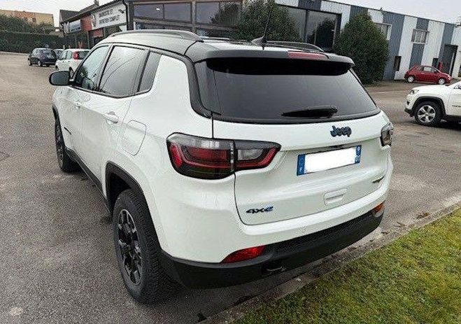 Jeep Compass 1.3 Turbo T4 240ch PHEV 4xe Trailhawk AT Blanc de 2024