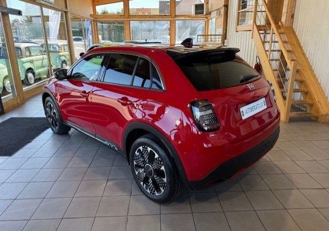 Fiat 600 1.2 Hybrid Turbo 110ch La Prima DCT6 Rouge de 2025