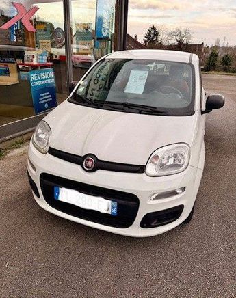  Voir d&eacute;tails -Fiat Panda 1.2 8V 69CH Ligue 1 Conforama &agrave; Lux (71)