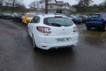  Voir d&eacute;tails -Renault Megane CC 1.2 TCe 130ch energy GT Line &agrave; Xertigny (88)