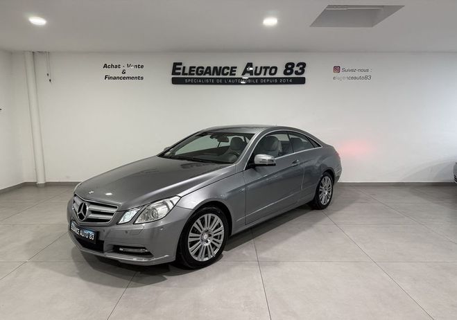 Cliquer pour voir la photo suivante Mercedes Classe E COUPE 250 CDI 204 BE EXECUTIVE CAMERA CA Gris de 2012