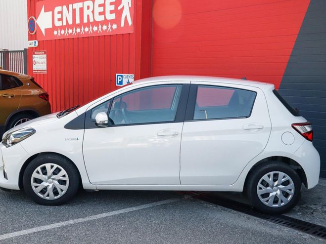 Toyota Yaris Hybrid 100h e-CVT France Business GPS CA BLANC de 2020