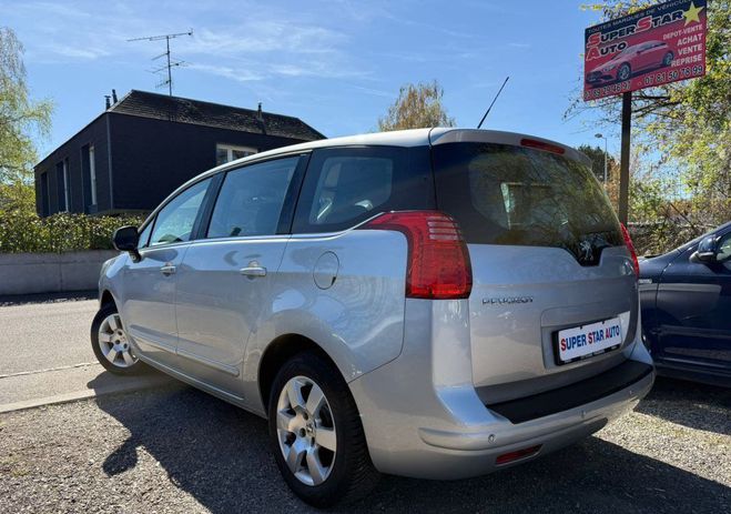 Peugeot 5008 1.6l THP 156CV ACTIVE BVM6 7 PLACES Gris de 2012