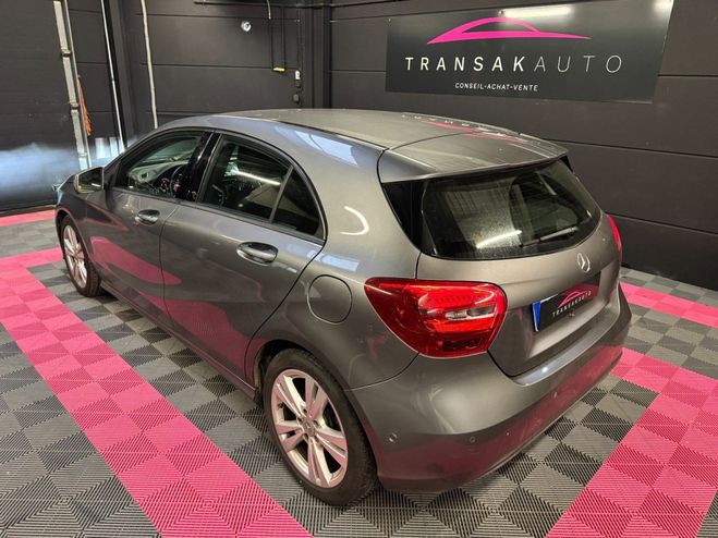 Mercedes Classe A 180d 110cv BlueEFFICIENCY EDITION Intuit Gris de 2017