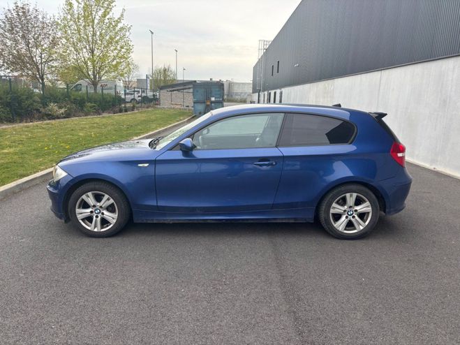 BMW Serie 1 E81 116i 122 ch Confort A - CarPlay - Bleu de 2009
