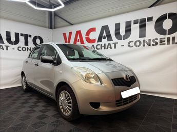  Voir d&eacute;tails -Toyota Yaris 1.3 VVT-i 87ch &agrave; Gasville-Ois�me (28)