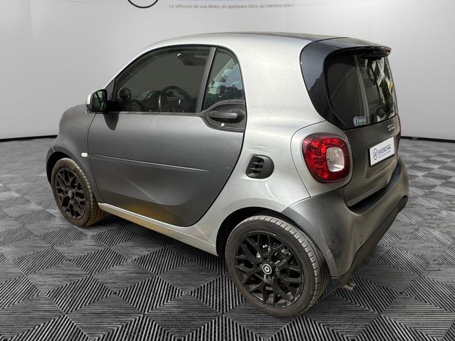 Smart Fortwo Coupe 1.0i - 71 S&S - BV Twinamic II Pri GRIS FONCE de 2017
