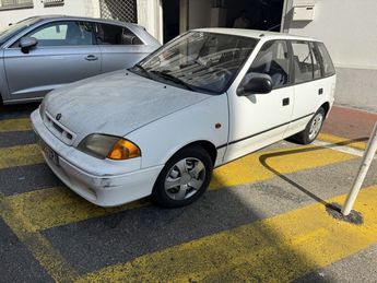  Voir d&eacute;tails -Suzuki Swift 1.3 BA 5p &agrave; Cannes (06)