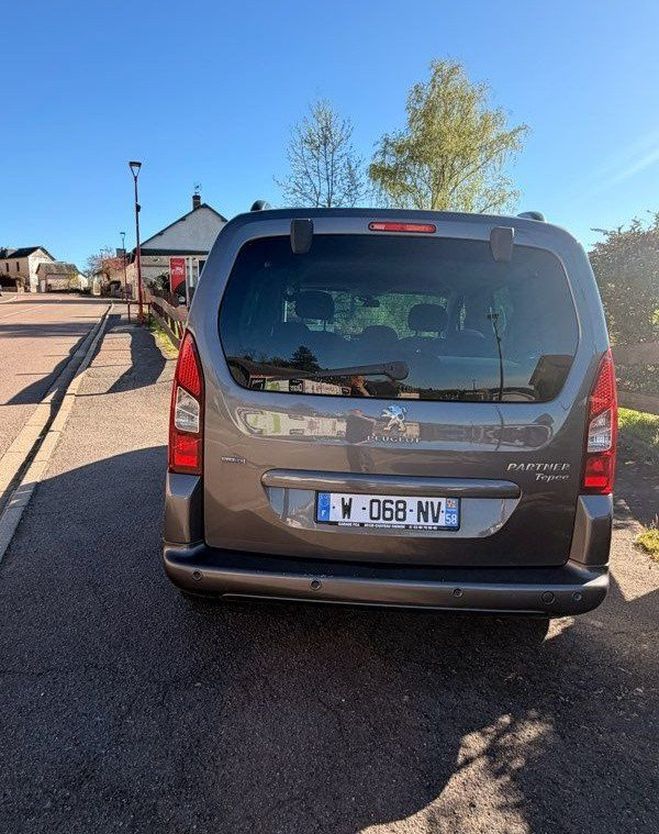 Peugeot Partner Tepee 1.6 HDI BLUE 100 cv Style Marron de 2016