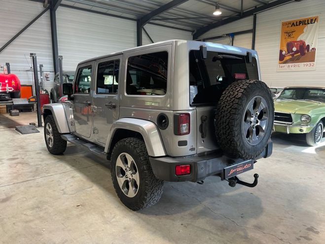 Jeep Wrangler UNLIMITED 2.8 CRD SPORT 200cv 4X4 5P BVA GRIS de 2017