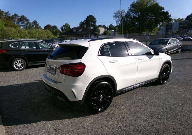 Mercedes Classe GLA Classe 200d 136ch STARLIGHT EDITION 7G-D Blanc de 2019