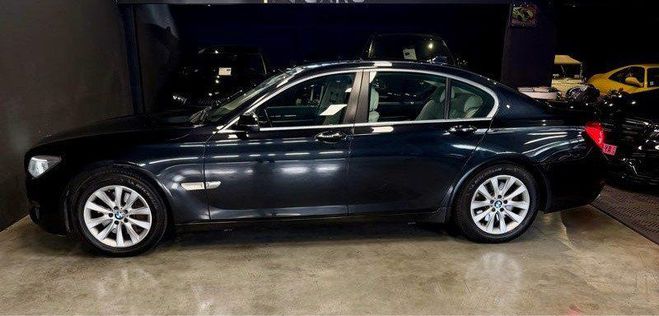 BMW Serie 7 730D 3.0 L FINITION LUXE 258 ch  de 2013