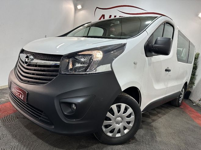 Opel Vivaro COMBI L1 95 ch BVM6  90000KMS  ATTELAGE Blanc de 2019