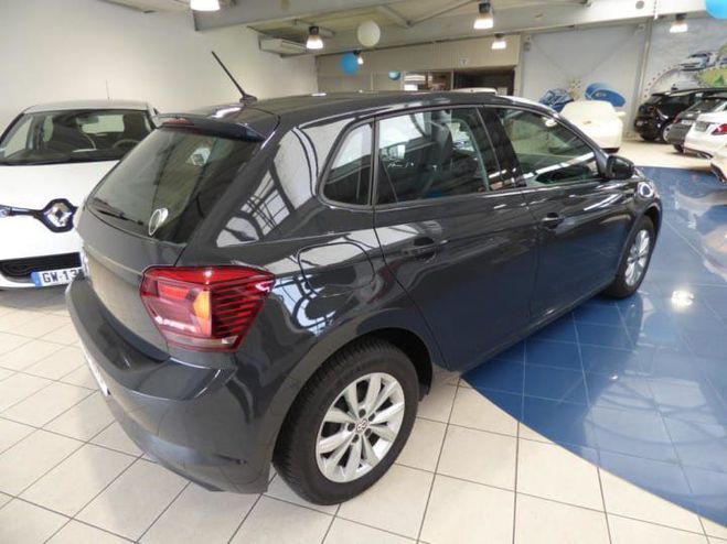Volkswagen Polo 1.6 TDI 95 S&S BVM5 Carat Gris Urano de 2018