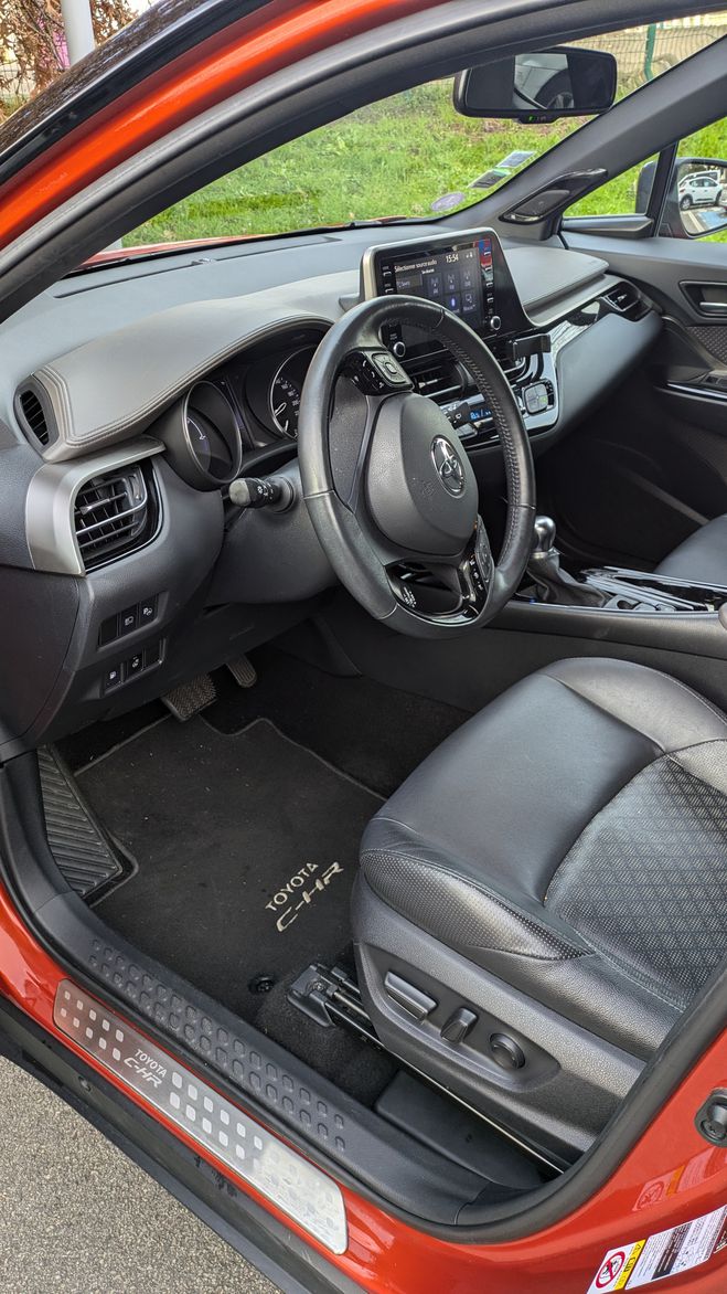 Toyota C HR  Hybride premiere   de 2020