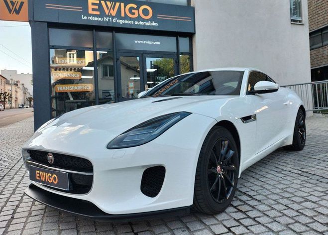 Jaguar F-Type coupe 2.0 t p300 300 bva Blanc de 2018