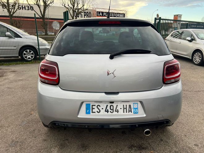 Citroen DS3 (2) 1.6 BLUEHDI 100 CONNECTED CHIC BELLE Gris de 2017
