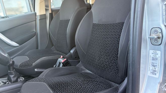 Citroen C3 (2) 1.4 HDI 70 COLLECTION BELLE Gris clair de 2010