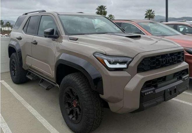 Toyota 4Runner TRD PRO I-FORCE MAX 2.4L 4-Cyl. Turbo Hy MARRON de 2025
