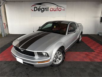  Voir d&eacute;tails -Ford Mustang Coup� V6 4.0 213 CH BVM &agrave; Cournon-d'Auvergne (63)