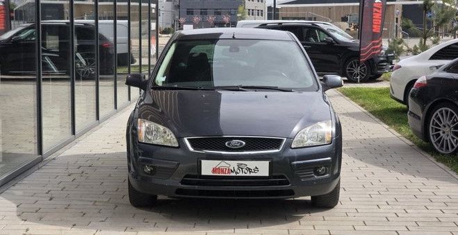 Ford Focus SW 2.0 TDCI 136CH DPF GHIA Gris de 2008