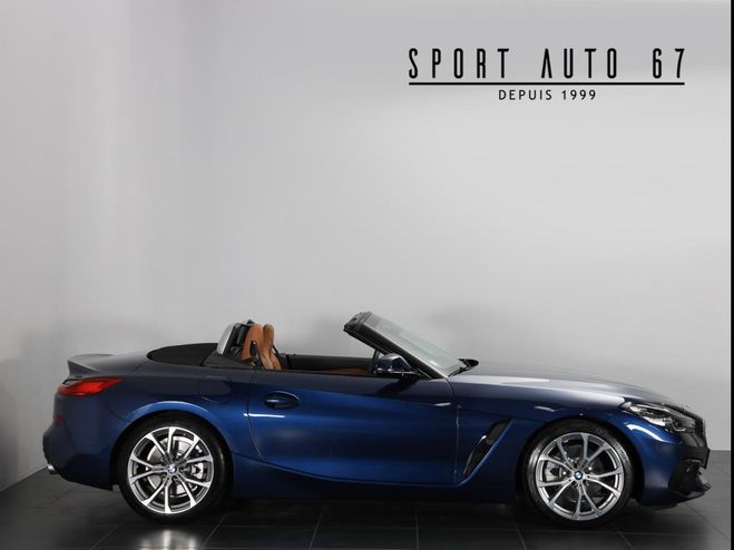 BMW Z4 30 I 258 CH 4 cylindres 2.0 L turbo Mediterranblau de 2019