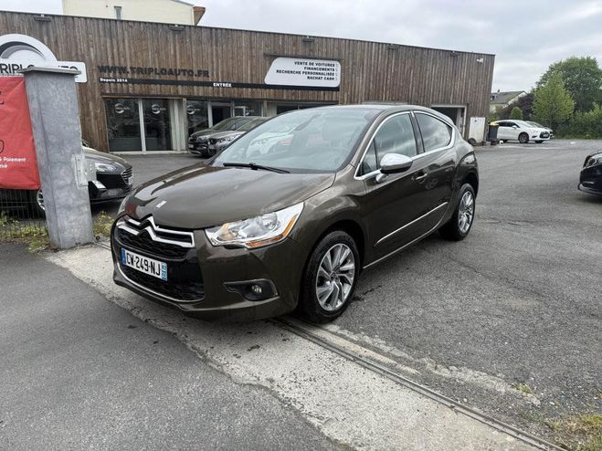 Citroen DS 4 DS4 1.6 e-HDi FAP - 115 So Chic clim   MARRON FONCE de 2013
