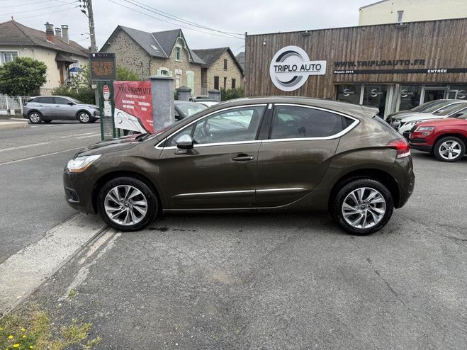 Citroen DS 4 DS4 1.6 e-HDi FAP - 115 So Chic clim   MARRON FONCE de 2013