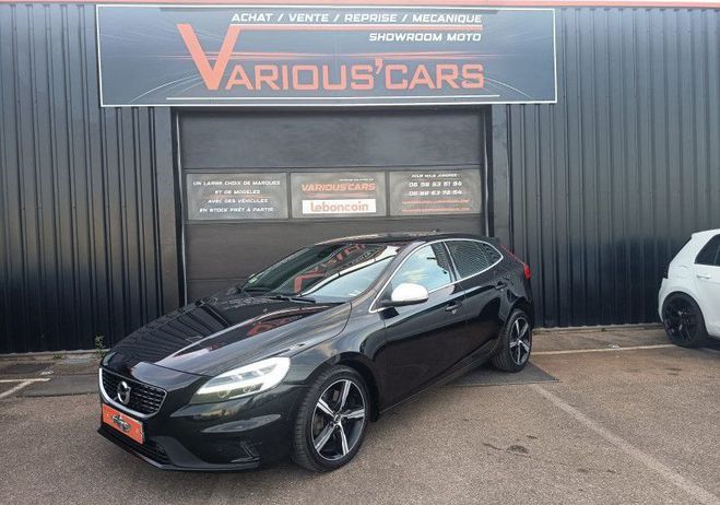 Volvo V40 Cross Country D3 150 CH LUXE Noir de 2018