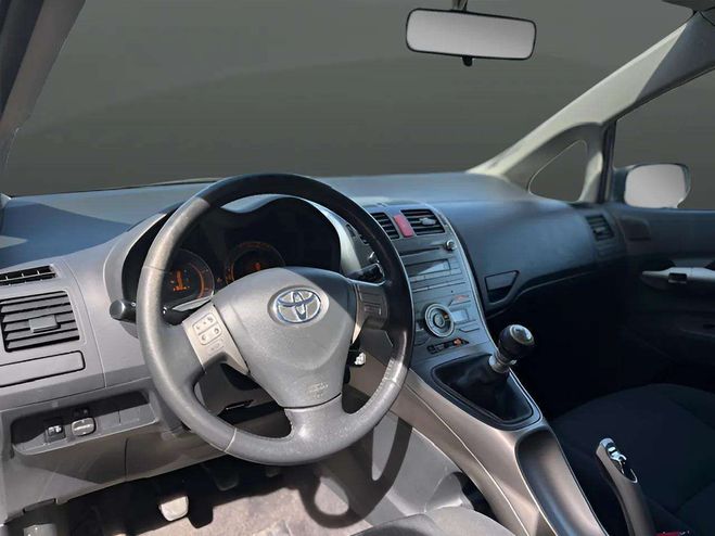 Toyota Auris 126 D-4D LUNA 3P GRIS F de 2008