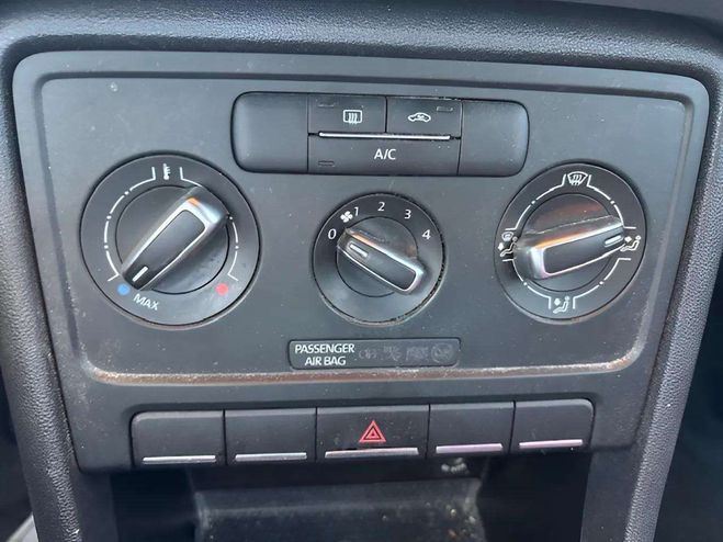 Volkswagen Coccinelle 2.0 TDI 140CH FAP VINTAGE BLANC de 2013