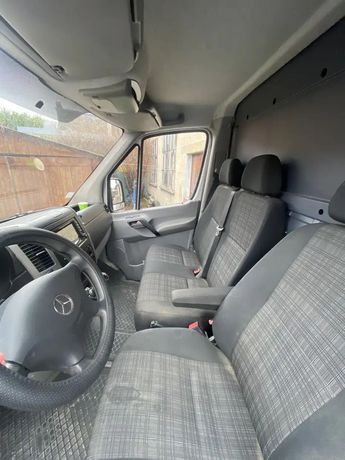 Voir d&eacute;tails -Mercedes Sprinter 211 CDI 114cv &agrave; Caluire-et-Cuire (69)