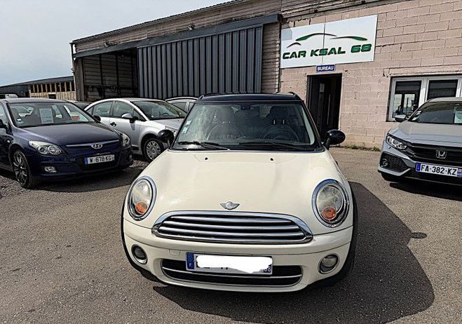 Mini Clubman COOPER D 110CH Blanc de 2007