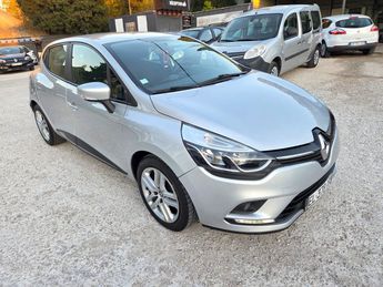  Voir d&eacute;tails -Renault Clio IV Zen &agrave;  Les Pennes-Mirabeau (13)