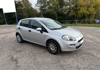  Voir d&eacute;tails -Fiat Punto 1.3 MJT- 16v 75cv 4ch &agrave; Noidans-l�s-Vesoul (70)