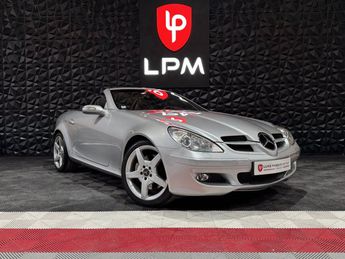  Voir d&eacute;tails -Mercedes Classe SLK II (R171) 350 7GTro &agrave; Roquebrune-sur-Argens (83)