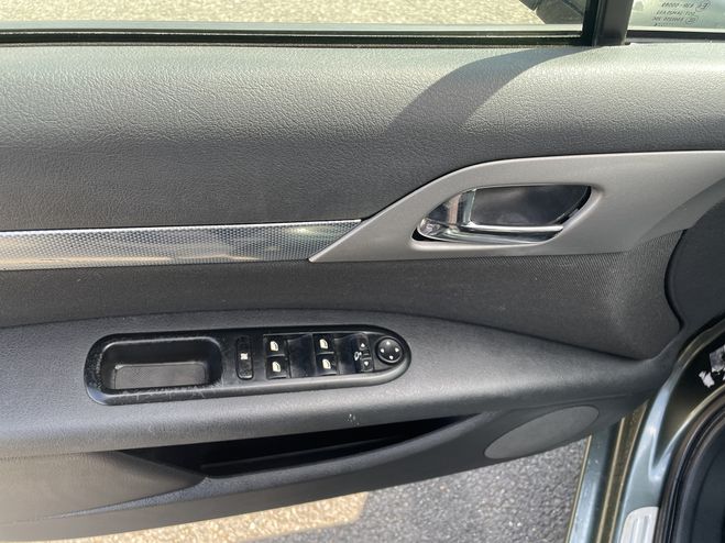 Peugeot 407 1.6 HDI110 NAVTEQ FAP VERT FONCE de 2006