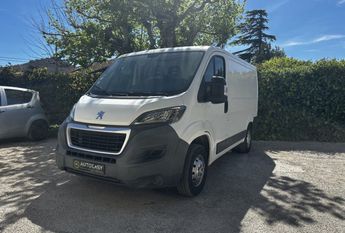  Voir d&eacute;tails -Peugeot Boxer Fg II 330 L1H1 2.0 BlueHDi 110 Premium &agrave; Sarrians (84)