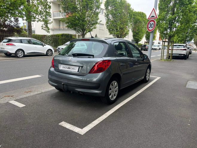 Peugeot 207 1.6 HDi 16V 90ch BLUE LION Trendy GRIS FONCE de 2009