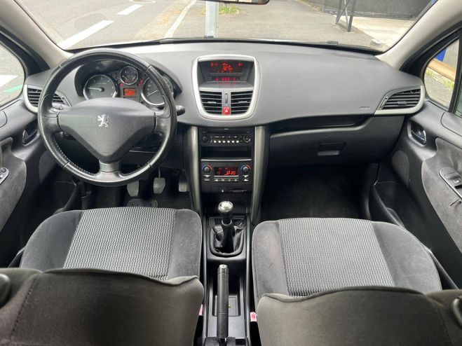 Peugeot 207 1.6 HDi 16V 90ch BLUE LION Trendy GRIS FONCE de 2009