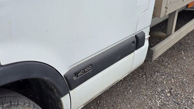 Renault Master II - L2H2 - 2.5 dCi 100 - Caisse Grand V Blanc de 2006