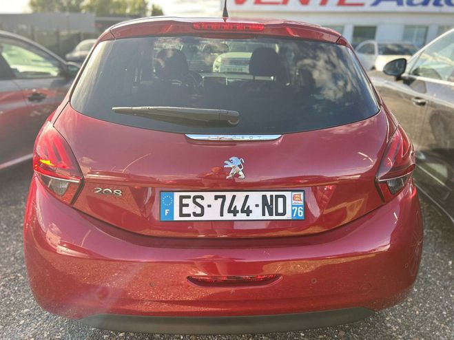 Peugeot 208 Style Rouge de 2017