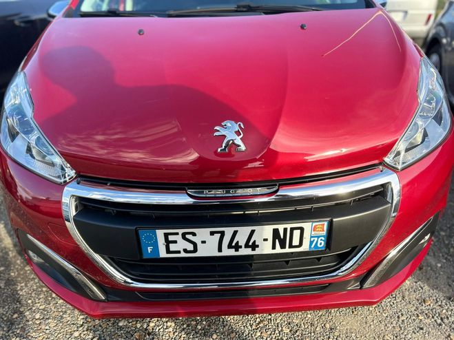 Peugeot 208 Style Rouge de 2017